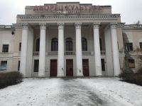 Заброшенный ДК им. Кирова в Волгограде «съедает» бюджетные миллионы